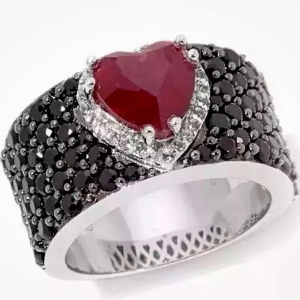 Victoria Wieck Ruby Spinel White Topaz Heart Silver Band Ring Size 7